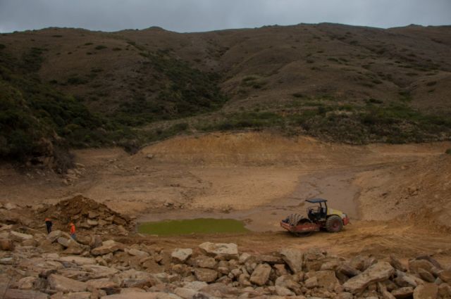 Familias de Alto España en Tarija recibirán atajado para la cosecha de agua