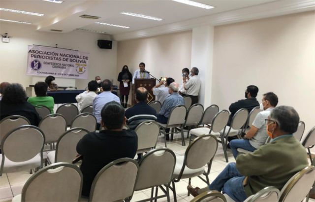 Periodistas de Bolivia rechazan dos leyes del gobierno y piden su retiro
