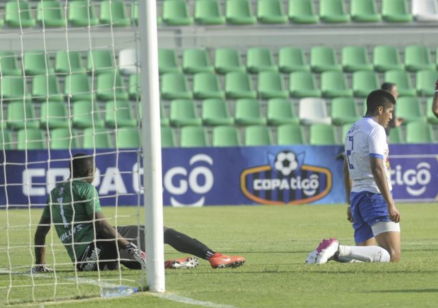 Ernesto Araníbar: “Los jugadores de San José  tienen la libertad de irse”