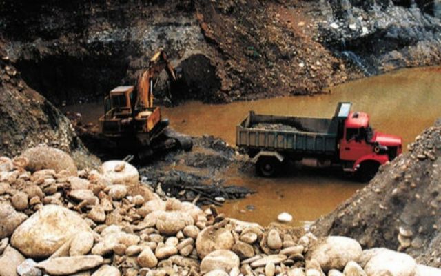 El lado oscuro del negocio del oro: Presunto contrabando, alianzas sospechosas, ausencia de control