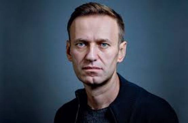Eligen al opositor ruso Alexei Navalni como ganador del premio Sájarov 2021, Áñez estaba entre las finalistas