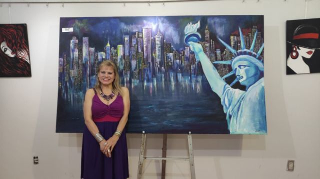 Nicia Paravicini con “La gran manzana”