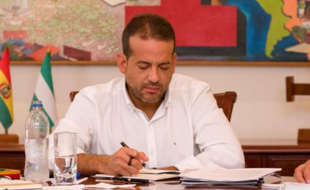 Fiscalía prevé para esta semana convocar a declarar a Camacho y su padre