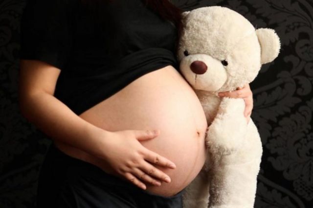 Iglesia sobre embarazo infantil: No se puede obligar a nadie a realizar abortos; activistas discrepan