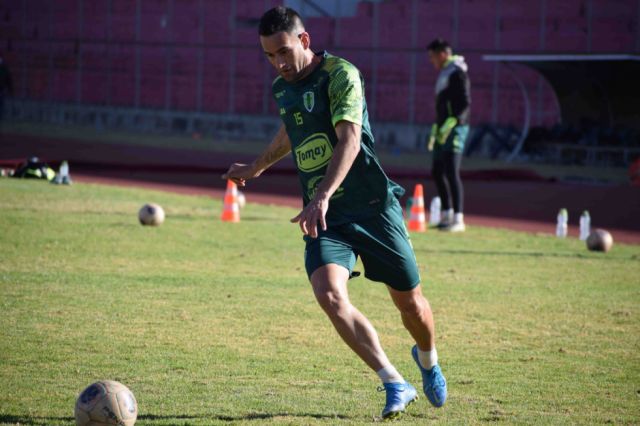 José Báez a disposición de Peña para retornar al equipo titular  