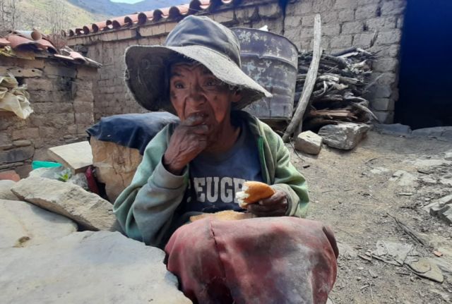 La familia Bamba Ochoa sobrevive a la pobreza e indiferencia en El Rosal - Tarija