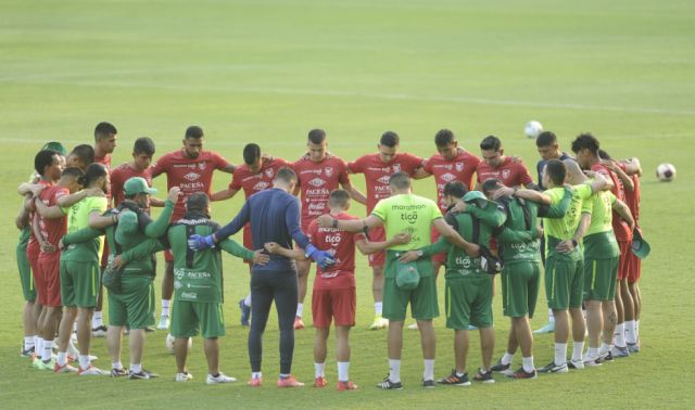 César Farías define la nómina para enfrentar a El Salvador 