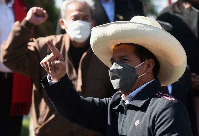 Escándalo en Perú por fiesta  de Halloween de un ministro