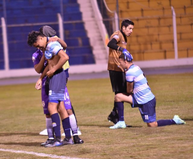 Blooming y Real Potosí pelean  aparte por mantener la categoría 