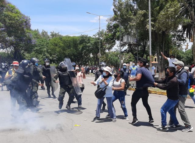 Cívicos radicalizan bloqueos, la “U” y Alcaldía llaman al diálogo en Tarija