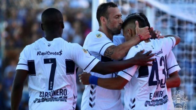 Gimnasia LP le ganó a Talleres y River quedó a un punto del título