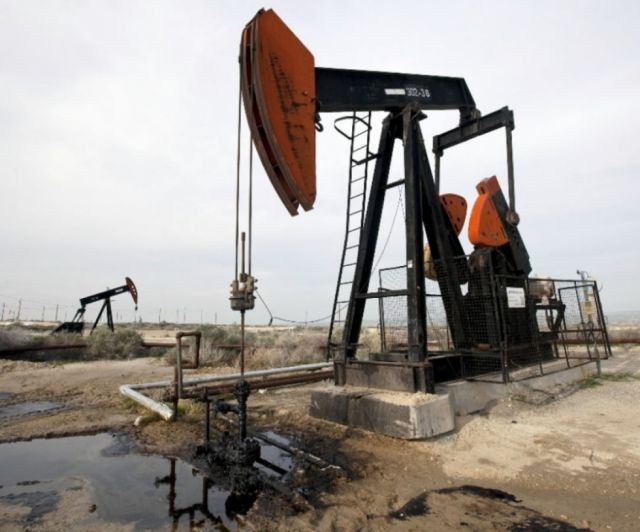 Precio del petróleo de Texas sube $us 1,80