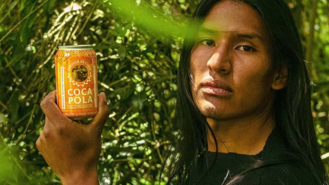 Líder indígena que fabrica productos de hoja de coca denuncia que Coca-Cola le quiere prohibir el nombre de su marca