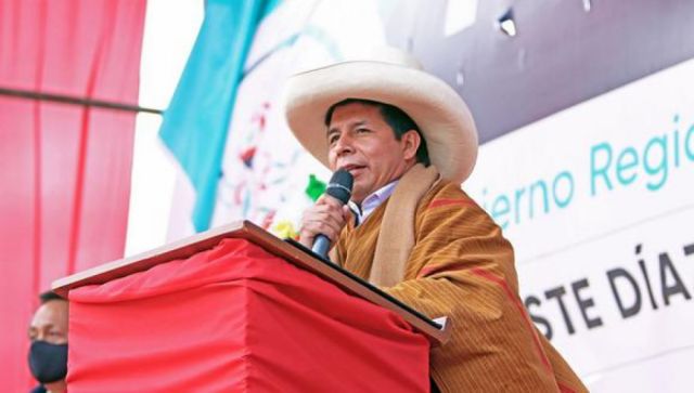 Crisis: Castillo se reúne con líderes políticos
