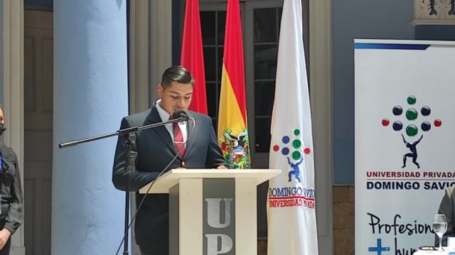 El acto inició a las 10:30 a. m.