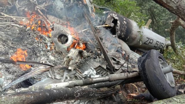 Se estrella el helicóptero en el que viajaba el jefe del Estado Mayor de la Defensa de la India