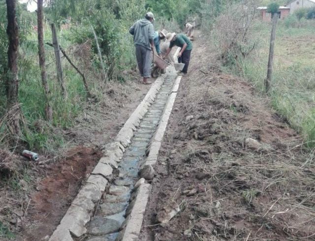 Realizan mejoras a canales de riego de San Jacinto
