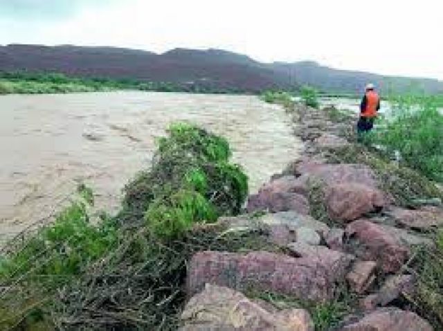 Alerta naranja en cinco departamentos y posibles desbordes de ríos