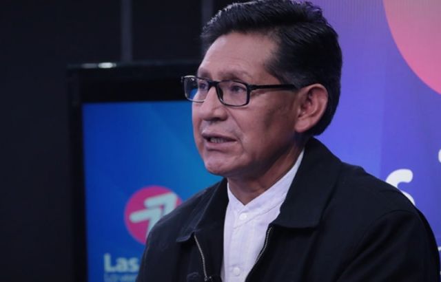 Ministro de Educación: para las clases presenciales la vacuna es imprescindible