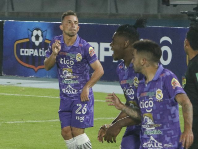 Real Potosí recibe a la “U”  de  Sucre con la obligación de ganar 