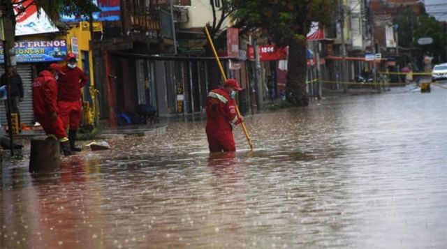 Lluvias: continúa la alerta naranja en 7 departamentos