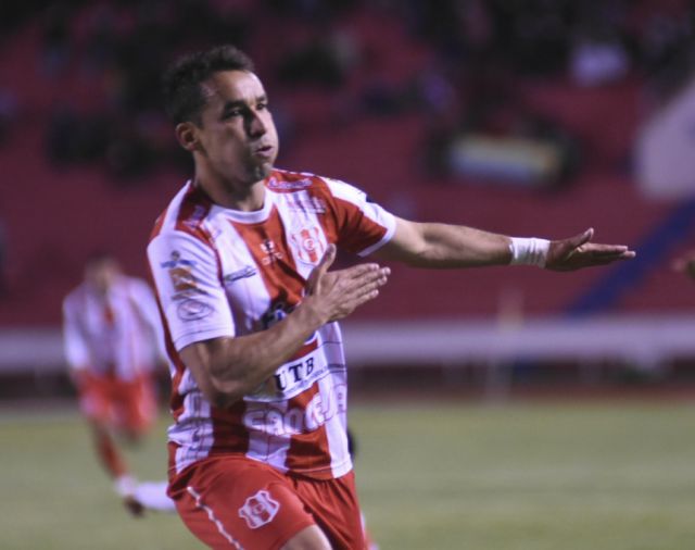 The Strongest y Cristaldo no se pusieron de acuerdo
