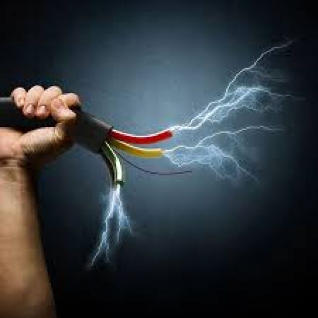 Niño se electrocutó con un cable que estaba en la calle, ocurrió en Méndez-Tarija