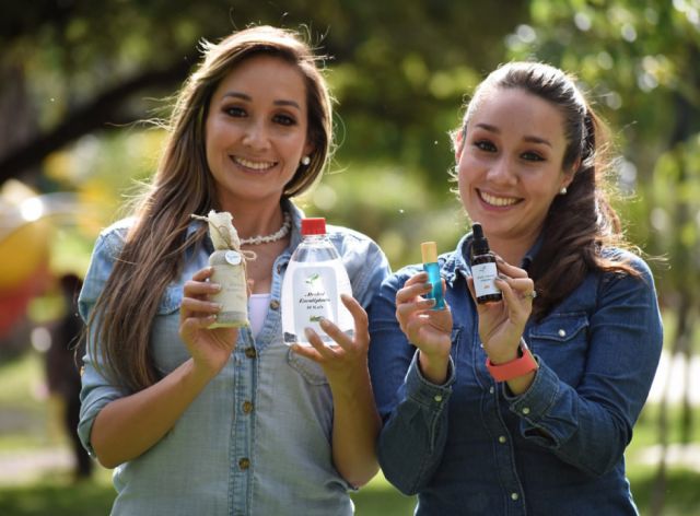 Andrea y Claudia Villarroel, las bondades de los aceites esenciales