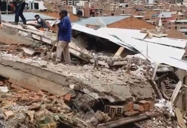 Una vivienda de dos pisos se desplomó en Potosí