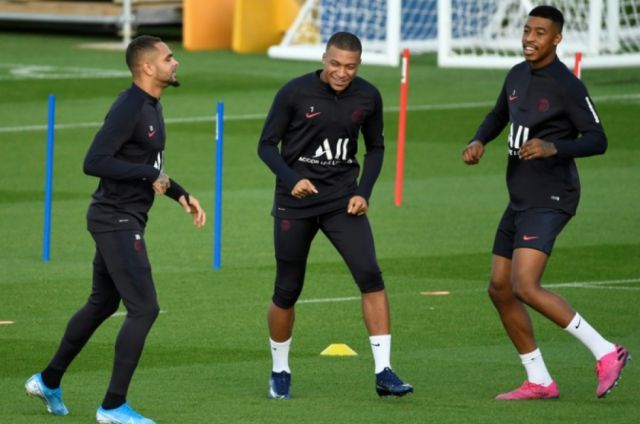 Un futbolista del PSG se niega a dejar el club