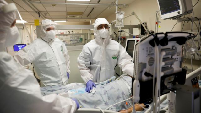 Israel detecta el primer caso de flurona, una infección simultánea de gripe y coronavirus