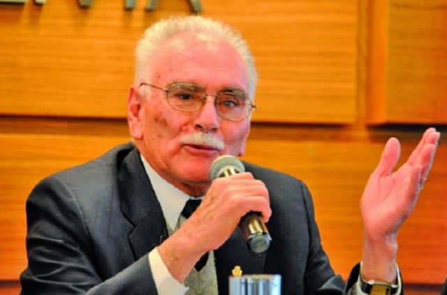 Pablo Ramos, Economista