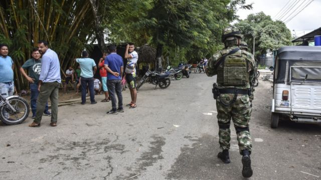 Cerca de 20 muertos en Colombia en violentos enfrentamientos armados entre las FARC y el ELN en zona fronteriza con Venezuela