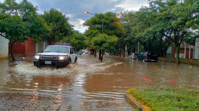 Calle Potosí a la altura del hospital Obrero