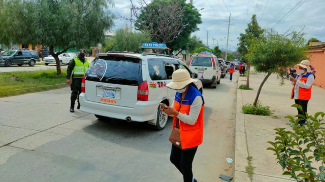 Realizan controles de SOAT en avenida Circunvalación