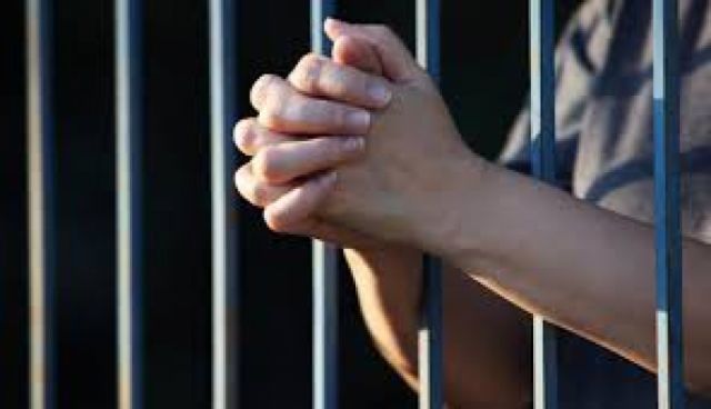 Pena máxima a mujer que  mató a puñaladas a su papá 