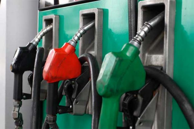 Chapare: Cocaleros no solo recibirán $us 1.6 MM de YPFB Transporte, sino también tendrán surtidores