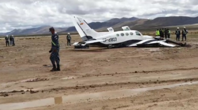 Una avioneta se precipita cerca de Uyuni 