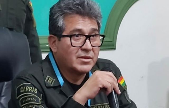 Fiscalía indagaría a familiares de Dávila por sospechas de que puso bienes y dinero a su nombre