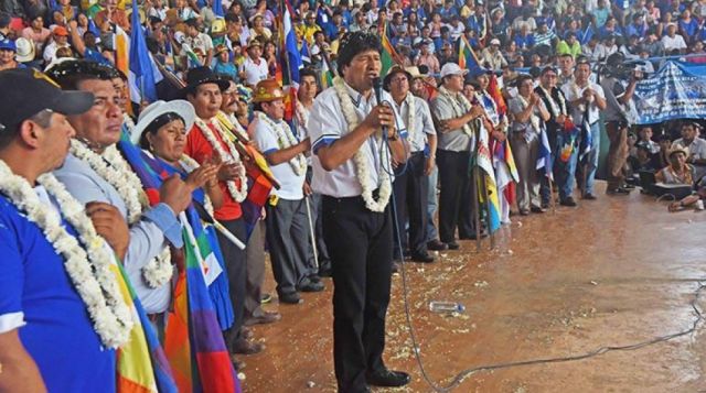 El MAS denuncia campaña contra Evo y pide a su militancia estar alerta 