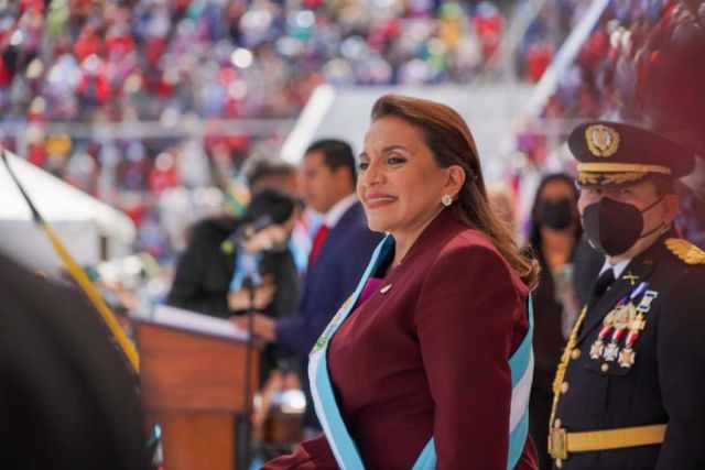 Xiomara Castro y la restauración  del bloque popular continental