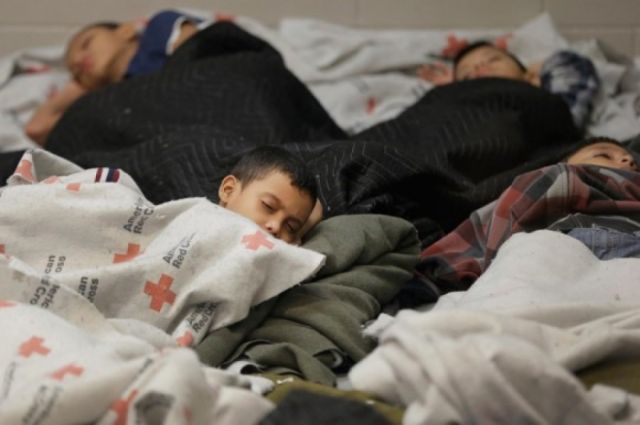 Niños que duermen con mamá: 12 pautas para volver a su cama