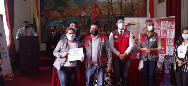 Capacitan a 100 mujeres sobre cómo mejorar sus negocios
