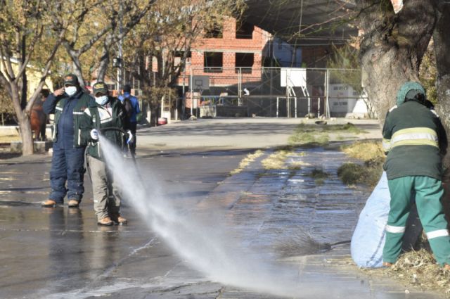 EMAT recoge hasta 4 toneladas de basura en cada feria 