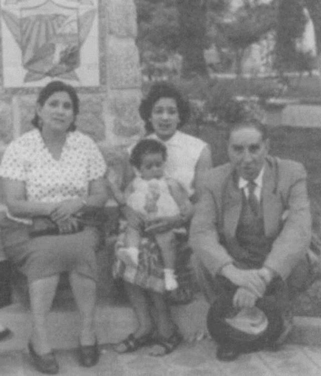 Jorge Paz Rojas y su esposa Alcira Garzón  en el parque San Martín de Salta.