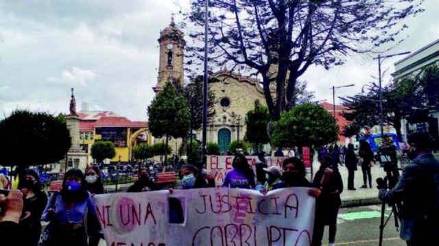 Denuncian  a juez que  liberó a  feminicida