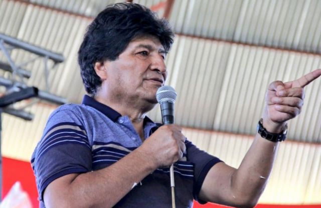 Evo denuncia conspiración de la DEA y dice que prestarse es traicionar la lucha del pueblo