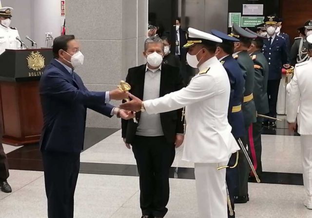 Arce recuerda que las FFAA deben garantizar la estabilidad del Gobierno legítimamente constituido