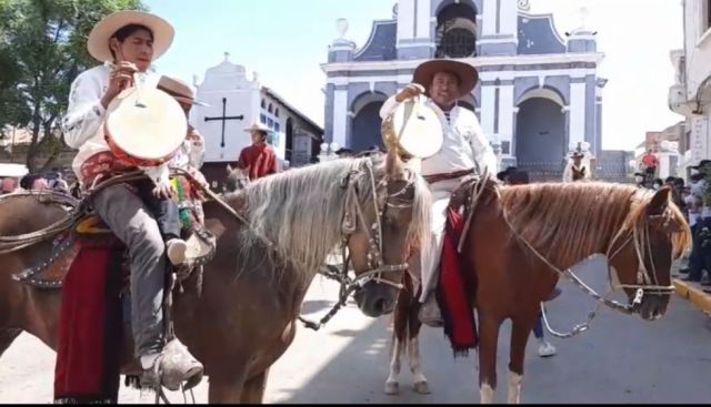Con cabalgata y bailarines, se abren festejos del Carnaval Chapaco 2022