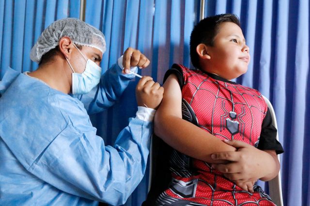 Covid: Campaña busca inmunizar al 70% de los escolares en Tarija